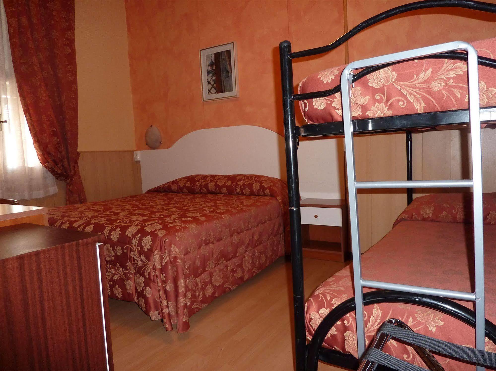 Hotel Corso Sanremo Luaran gambar