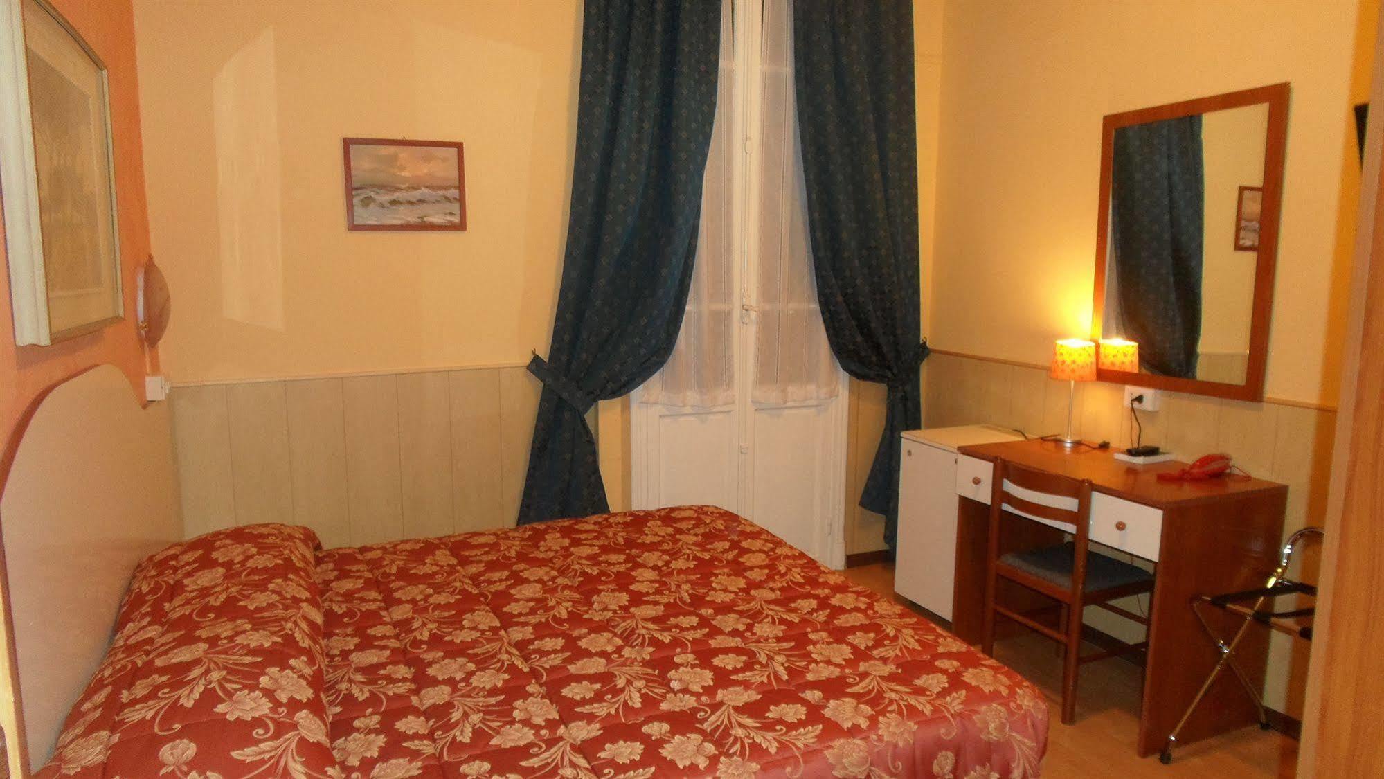 Hotel Corso Sanremo Luaran gambar